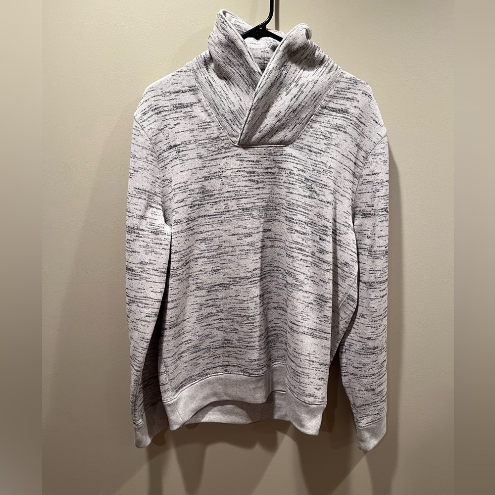 Banana republic men’s turtle neck sweater